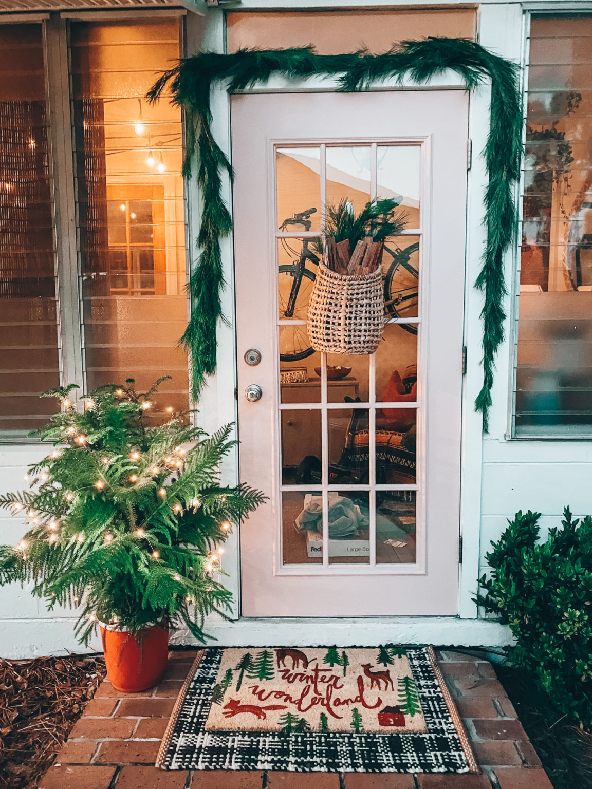 Christmas Front Porch 2019 - Blushing Bungalow | So Cute You'll Blush ☺️
