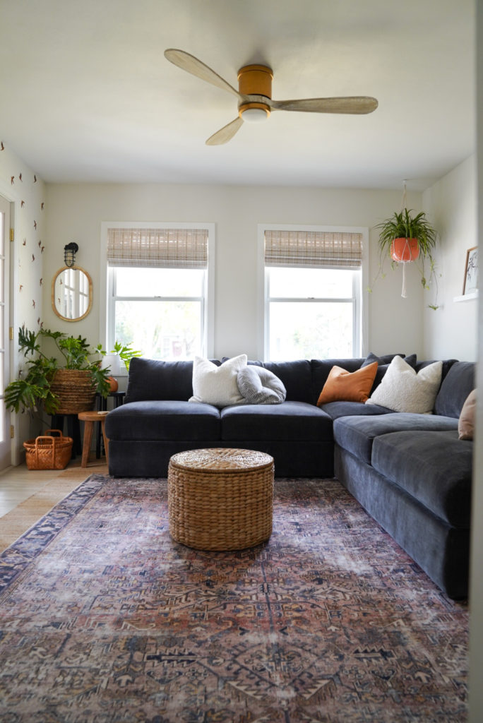 Incubus Beschietingen deken Sectional Sofa for Small Living Room - Blushing Bungalow